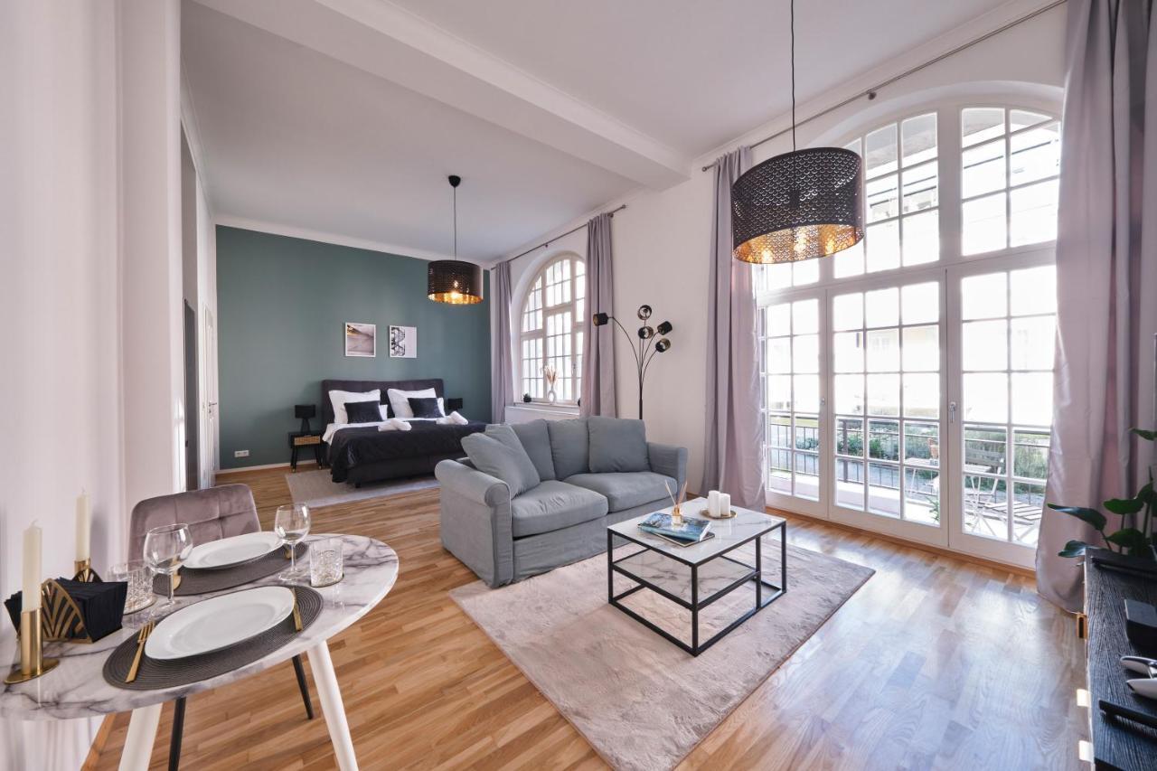 Historisches Deluxe Apartment Im Marianum Neuss Exterior foto
