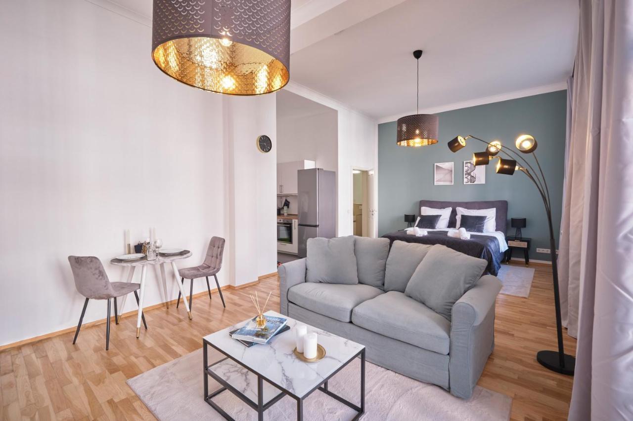Historisches Deluxe Apartment Im Marianum Neuss Exterior foto