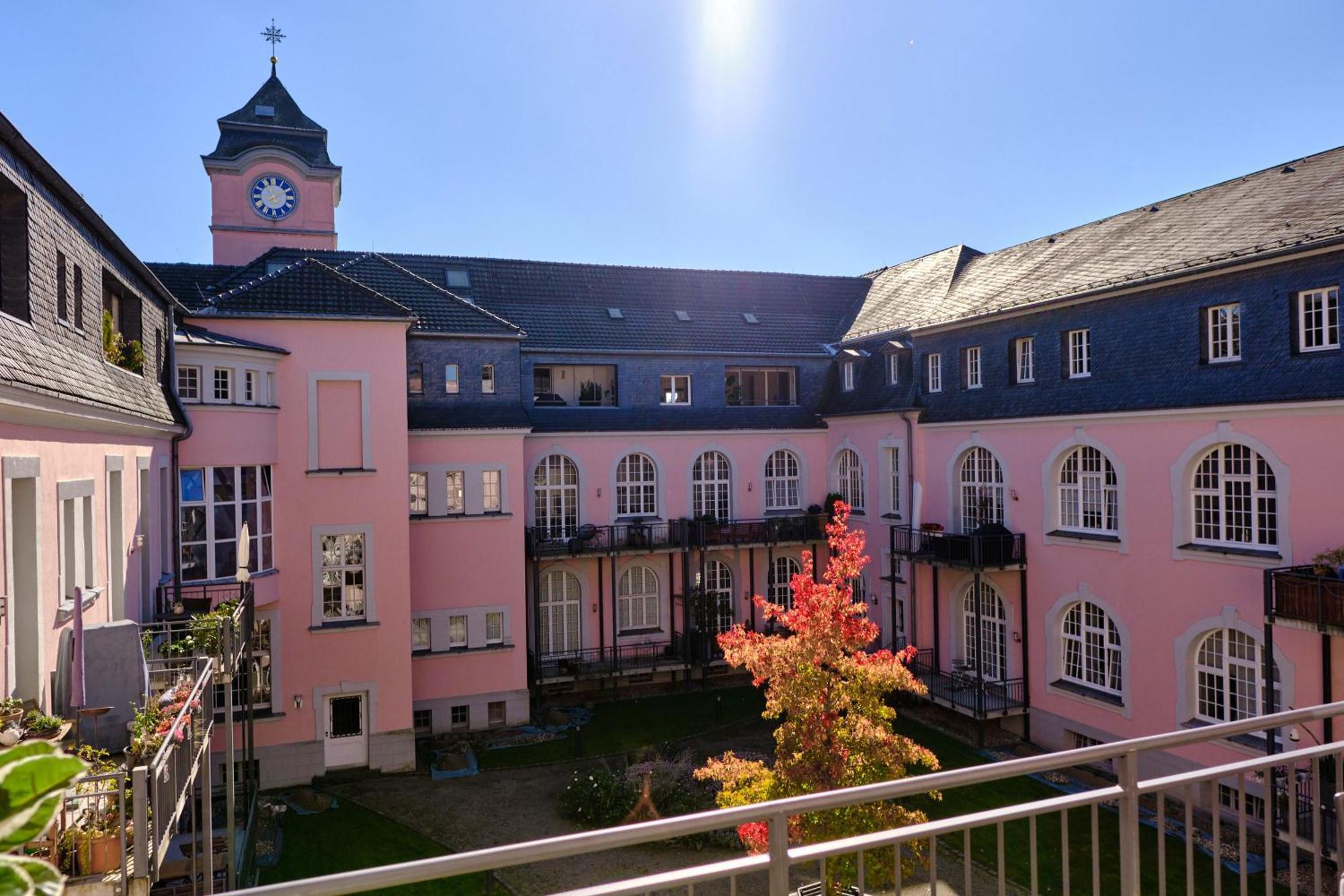 Historisches Deluxe Apartment Im Marianum Neuss Exterior foto